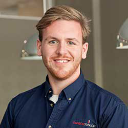 Scott Thompson headshot