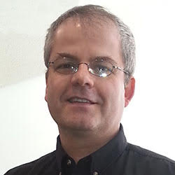 Stefan Gruescu headshot